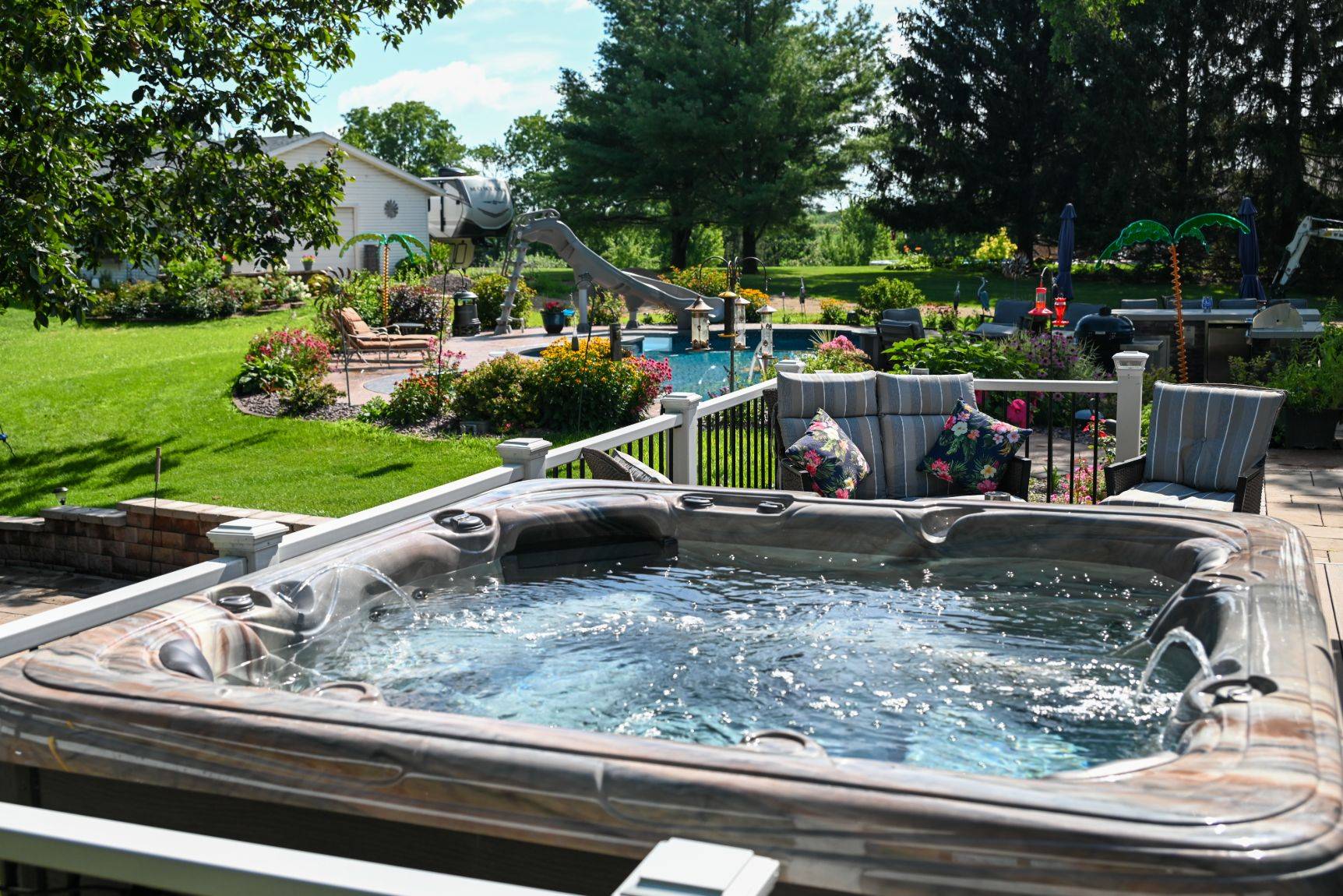 Hot Tub & Pool Hot Tub & Pool