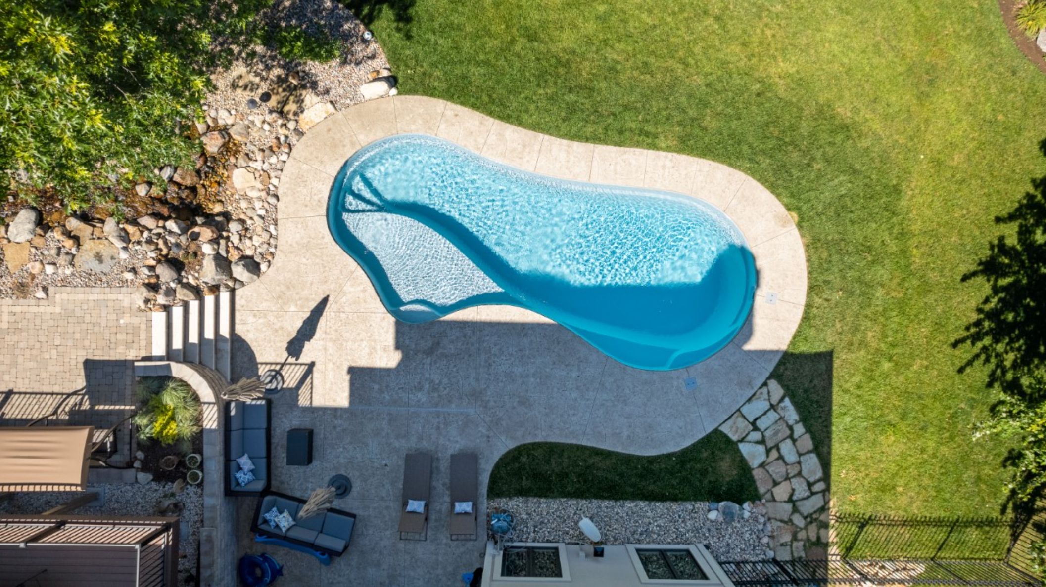 Imagine Pools Inspiration 35 Ice Silver 2022 0710 Ks Probuilt Pool & Patio